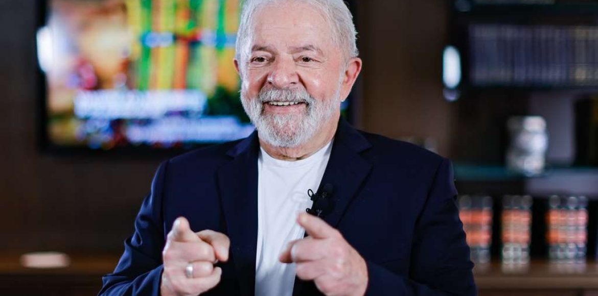 Lula em entrevista para a Rádio Progresso, da Região do Cariri (CE).  Foto: Ricardo Stuckert